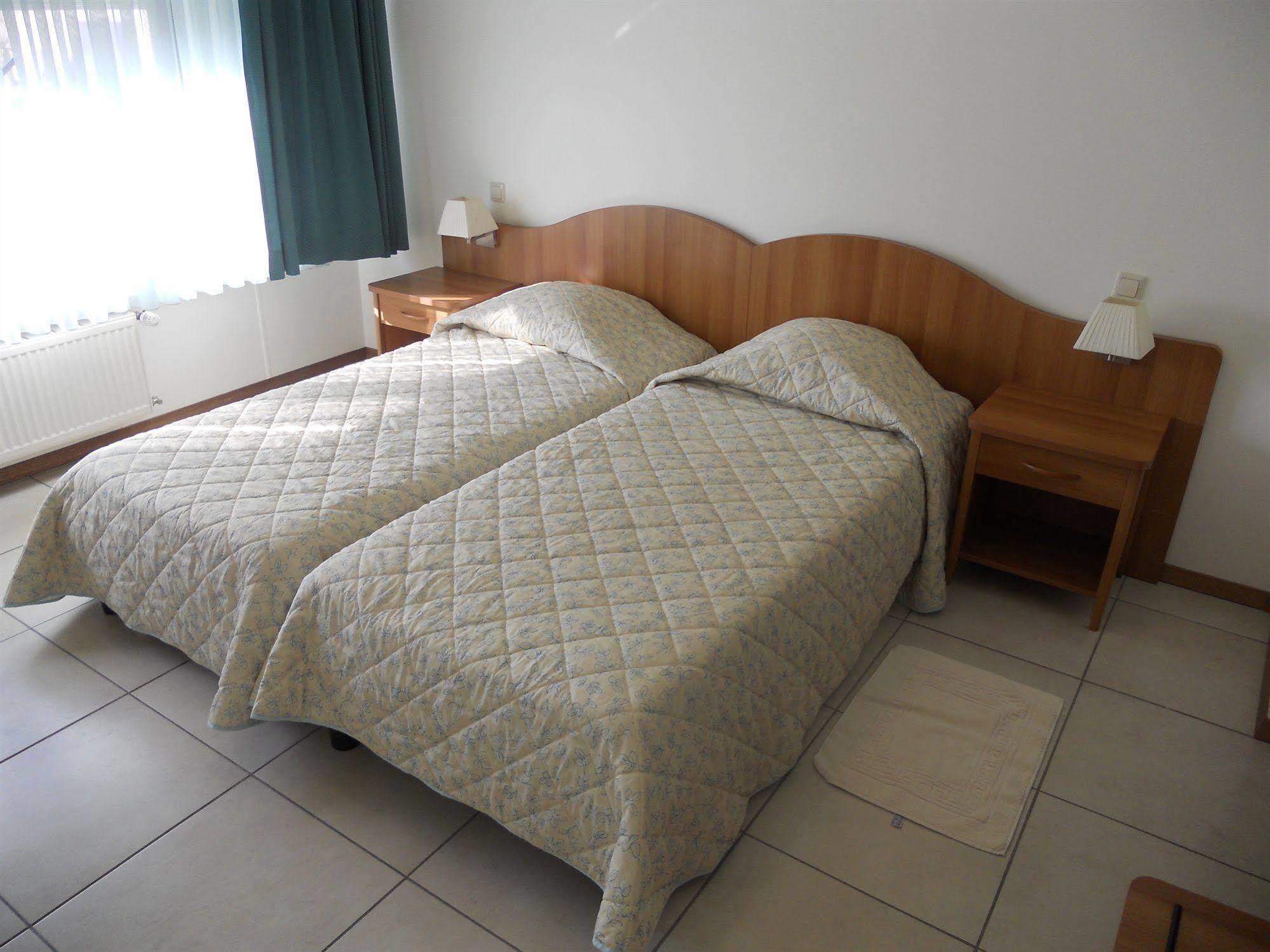 Hotel Carpini Bascharage Ngoại thất bức ảnh